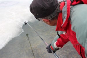 Paolo Goglio- action rod su lago ghiacciato 2