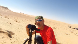 Paolo Goglio nel deserto del Sahara